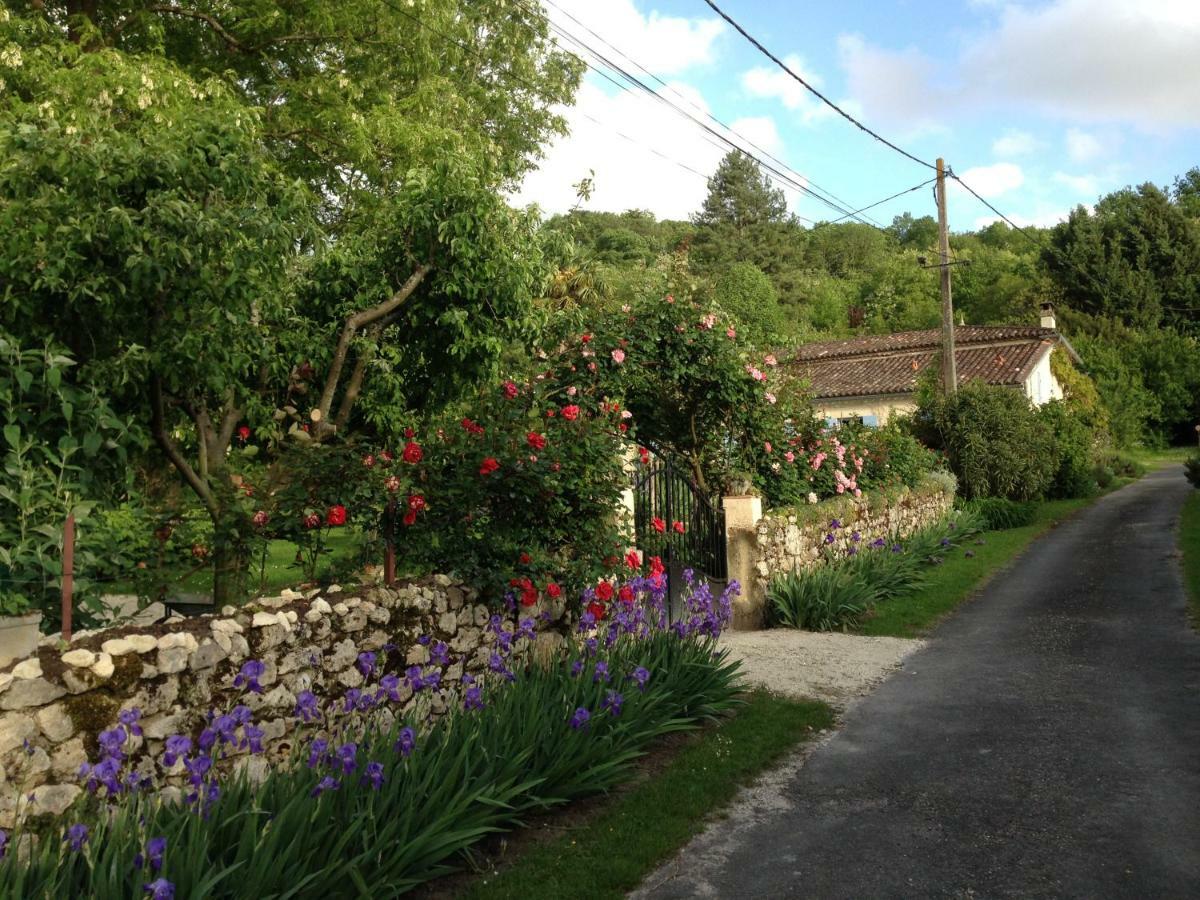 La Petite Provence De Touron Bed & Breakfast Pujols  Ngoại thất bức ảnh