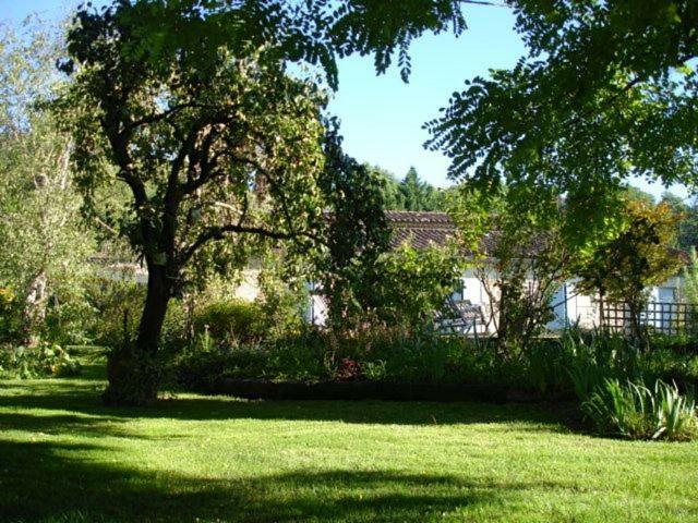 La Petite Provence De Touron Bed & Breakfast Pujols  Ngoại thất bức ảnh